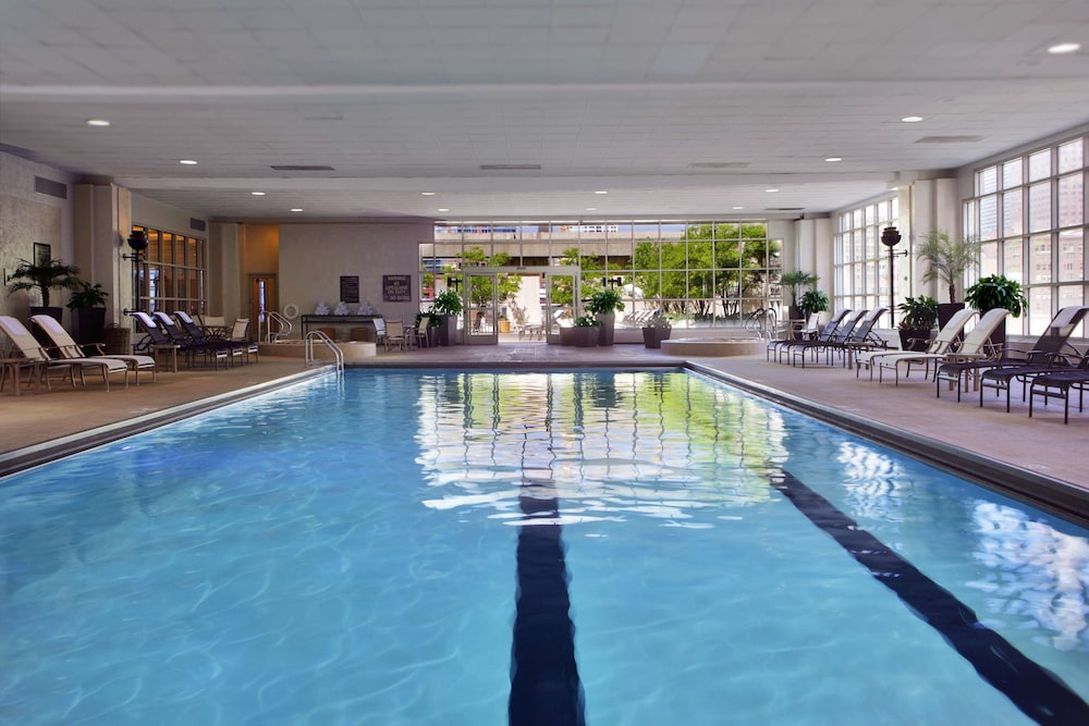 Hilton Chicago — Swimming pool in Chicago, Illinois