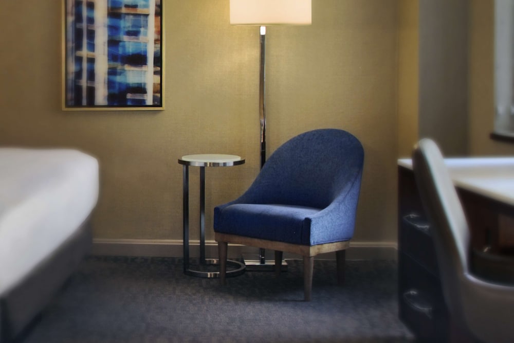 Hilton Chicago — Hotel rooms in Chicago, Illinois