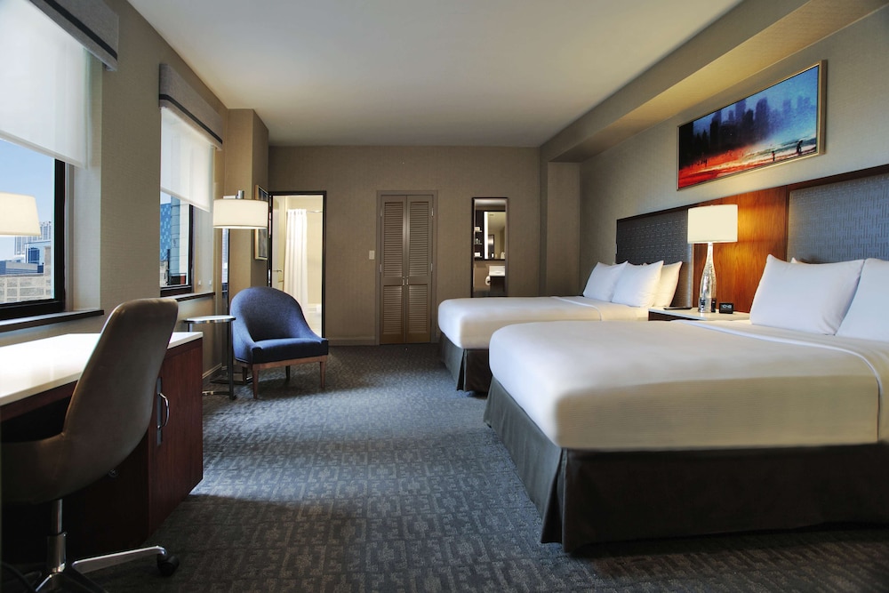 Hilton Chicago — Hotel rooms in Chicago, Illinois