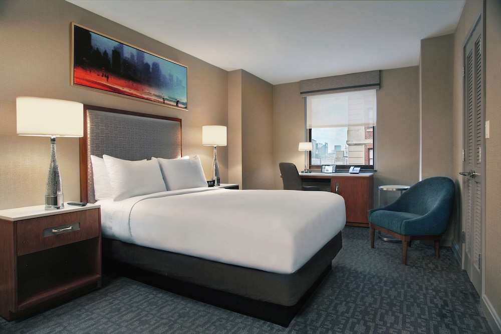 Hilton Chicago — Hotel rooms in Chicago, Illinois