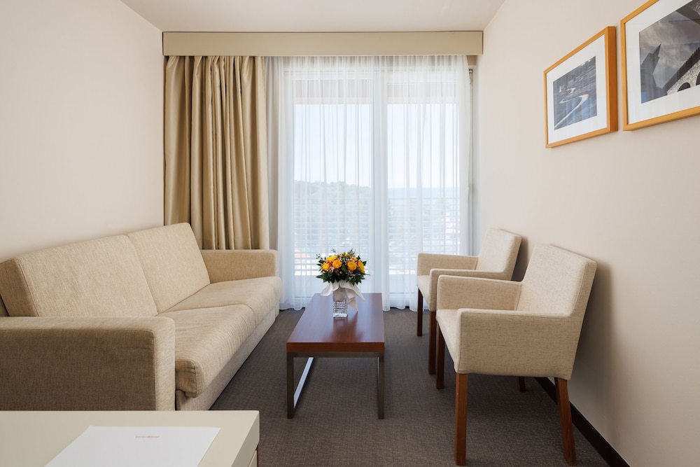 Hotel Albatros Plava Laguna — Hotel rooms in Poreč, Istria