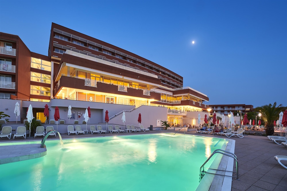 Hotel Albatros Plava Laguna — Hotel building in Poreč, Istria