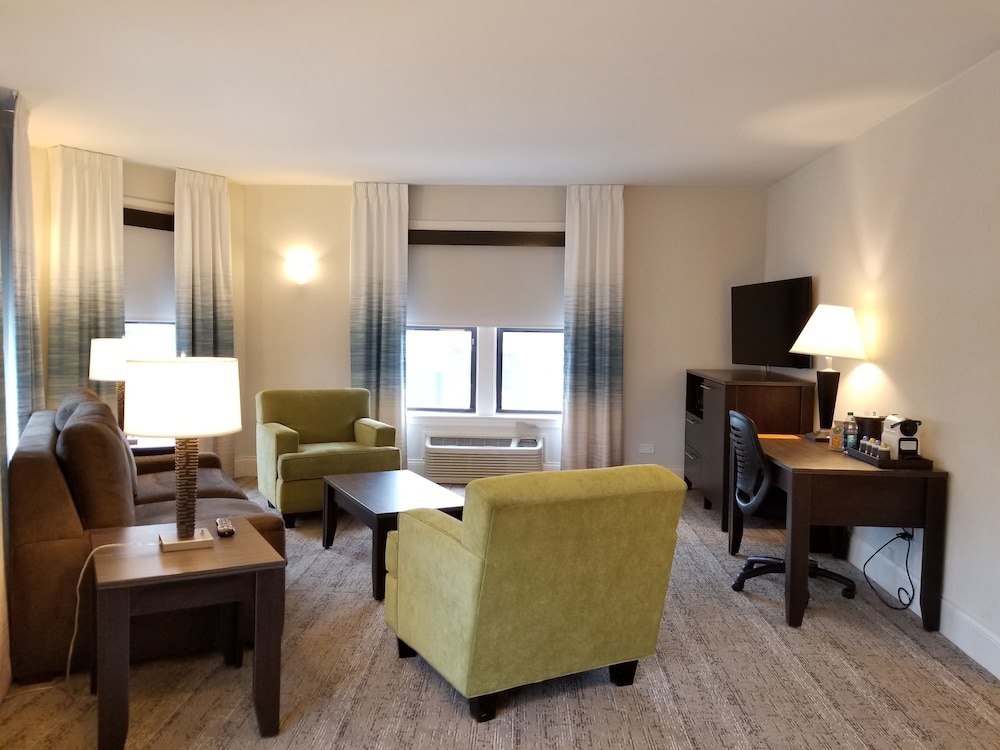 Hotel Versey Chicago Lincoln Park — Hotel rooms in Chicago, Illinois