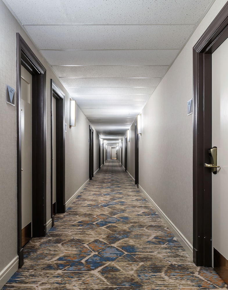 Hotel Versey Chicago Lincoln Park — Hotel building in Chicago, Illinois