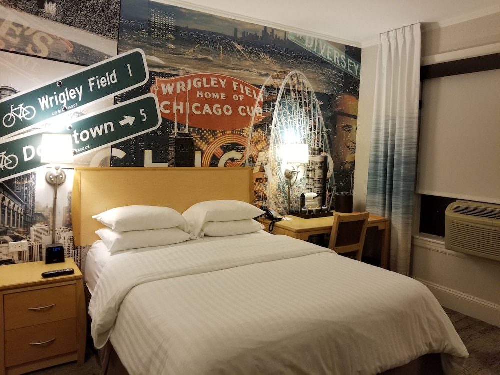 Hotel Versey Chicago Lincoln Park — Hotel rooms in Chicago, Illinois