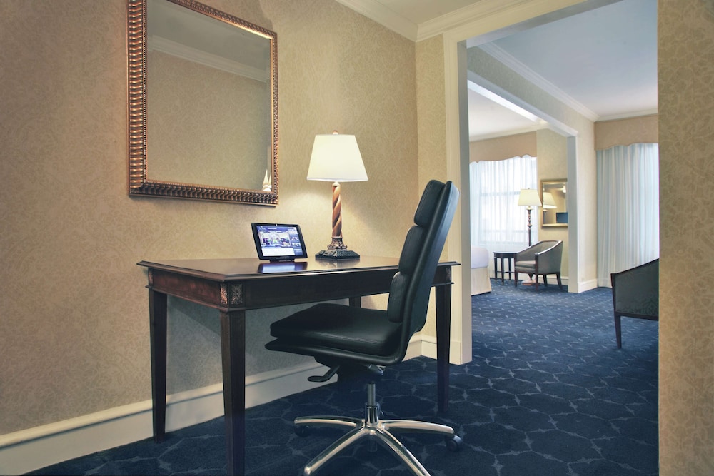 The Drake — Hotel rooms in Chicago, Illinois