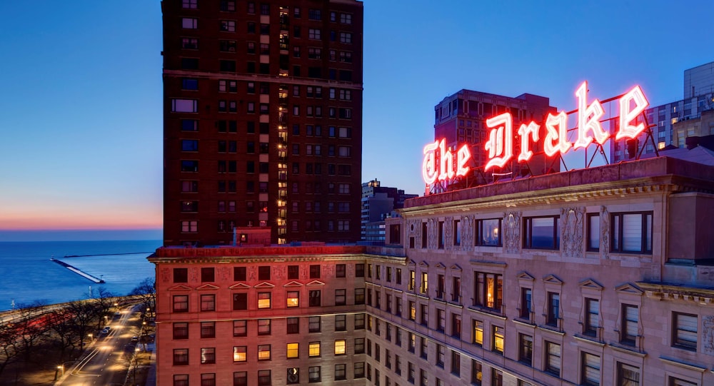 The Drake — Hotel building in Chicago, Illinois