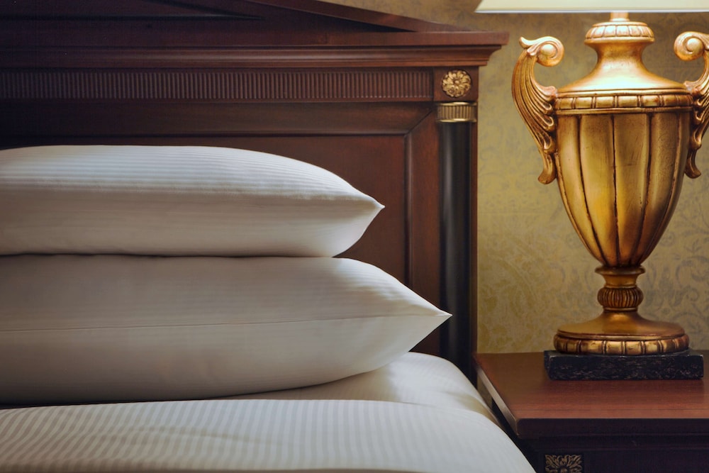 The Drake — Hotel rooms in Chicago, Illinois