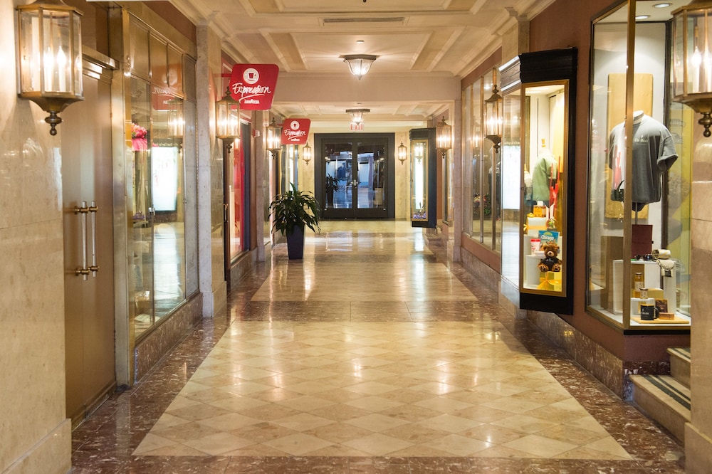 The Drake — Hotel building in Chicago, Illinois
