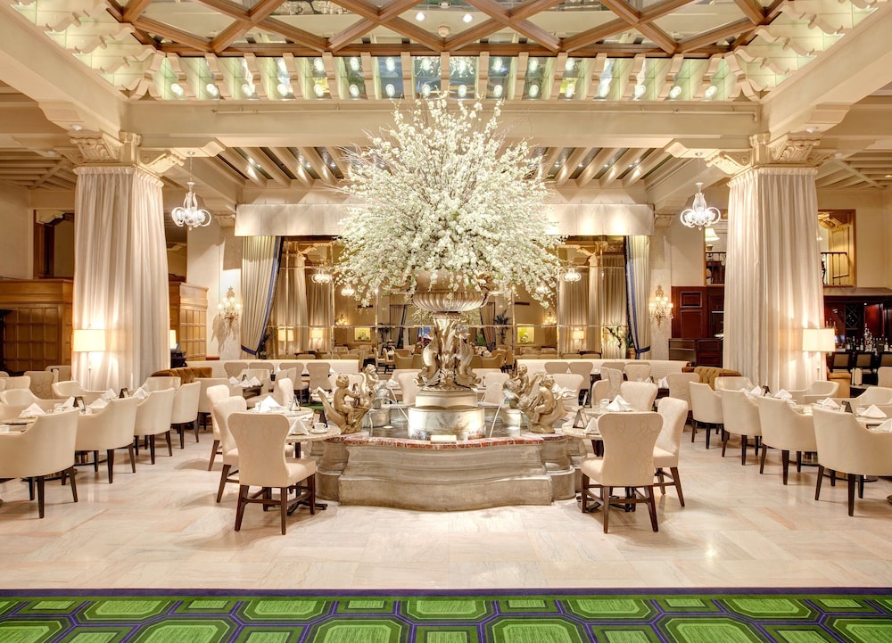 The Drake — Restaurant & bars in Chicago, Illinois