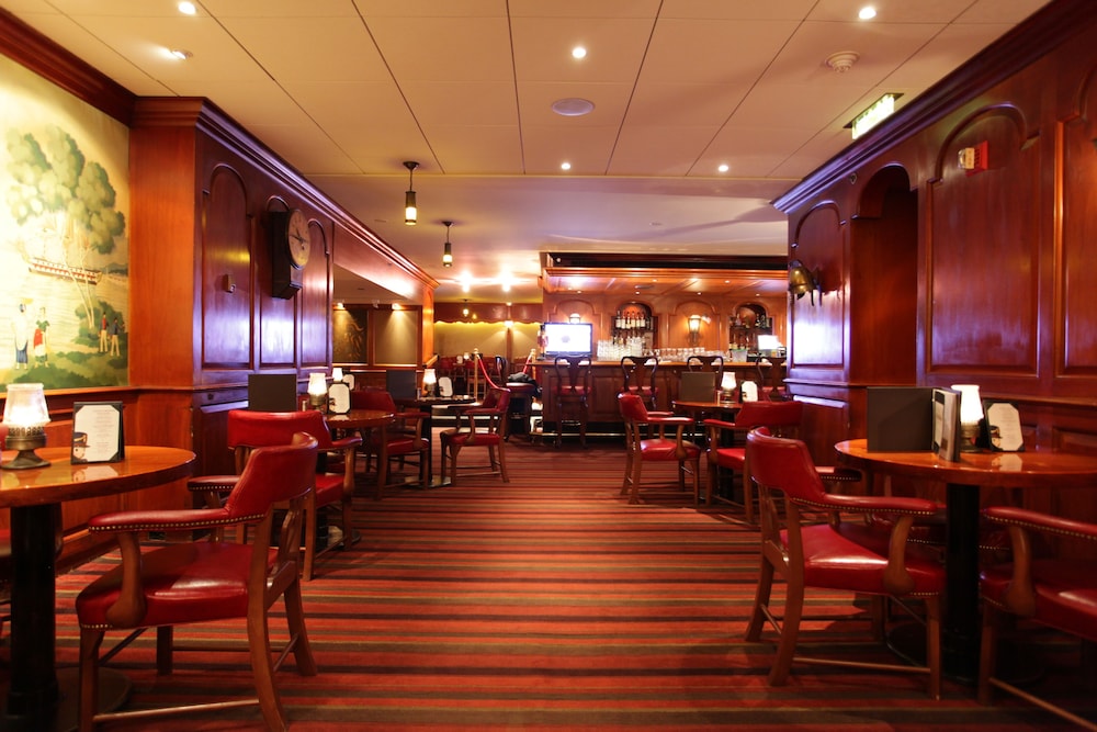 The Drake — Restaurant & bars in Chicago, Illinois