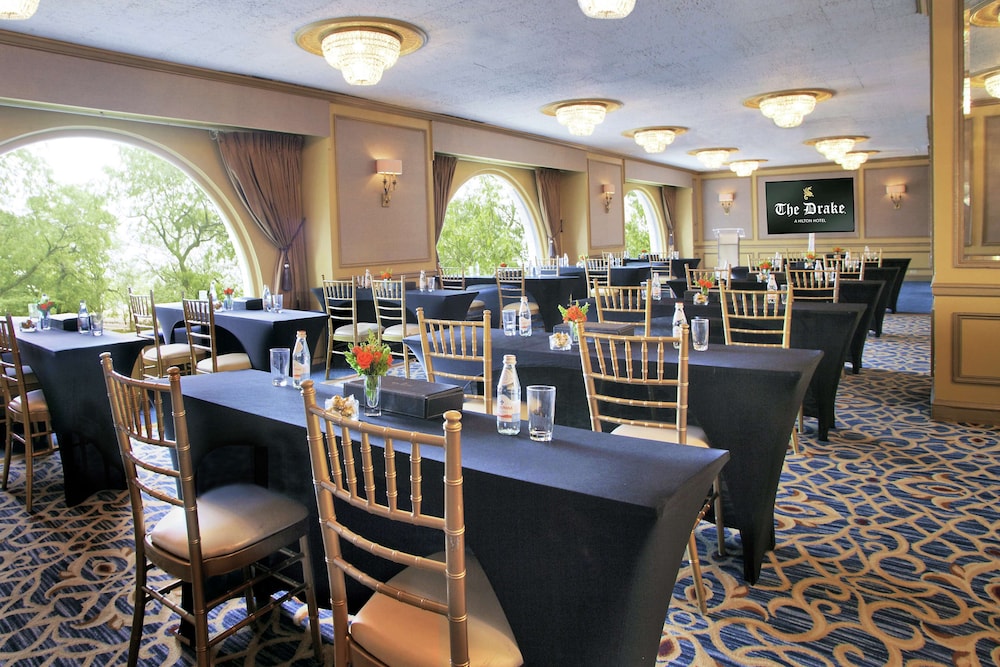 The Drake — Hotel building in Chicago, Illinois