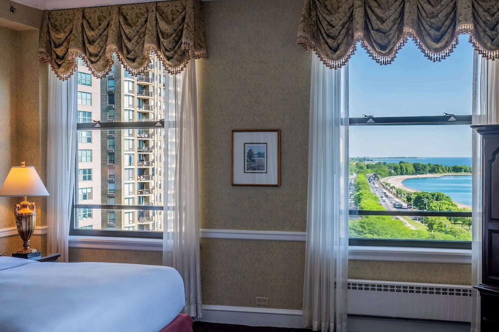 The Drake — Hotel rooms in Chicago, Illinois