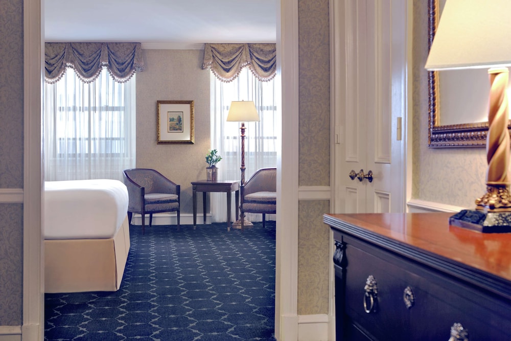 The Drake — Hotel rooms in Chicago, Illinois