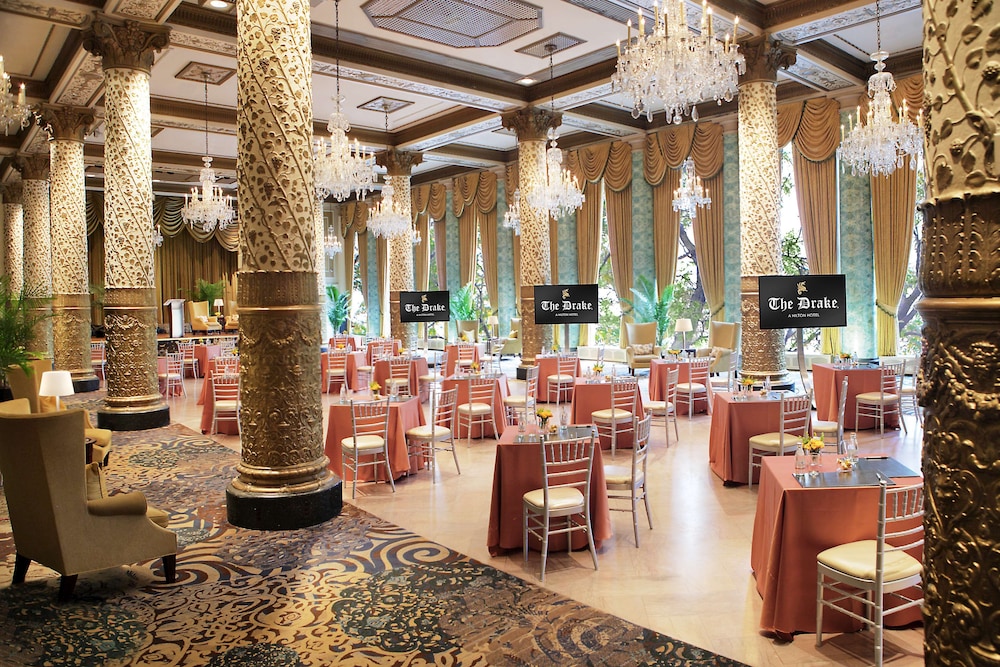 The Drake — Restaurant & bars in Chicago, Illinois