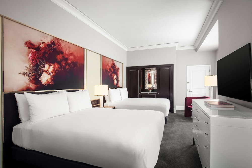 Waldorf Astoria Chicago — Hotel rooms in Chicago, Illinois