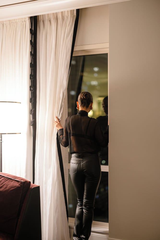 Waldorf Astoria Chicago — Hotel rooms in Chicago, Illinois