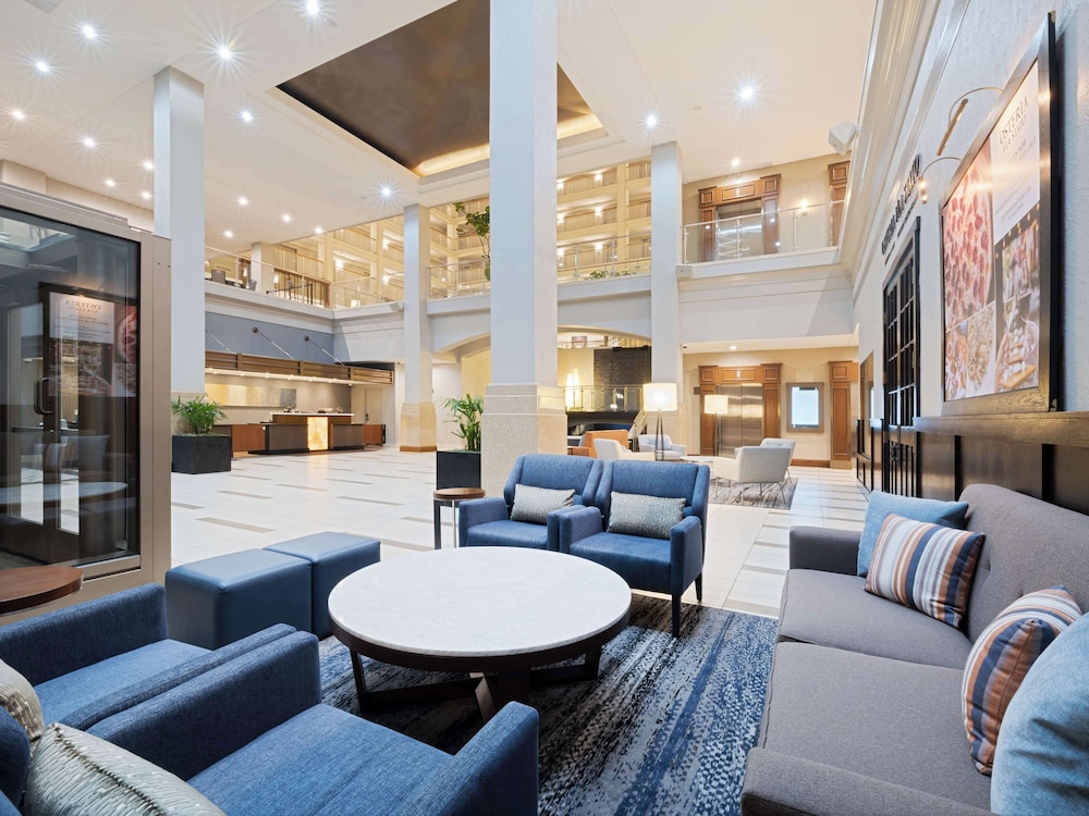 Embassy Suites by Hilton Chicago Downtown River North — Hotel building in Chicago, Illinois