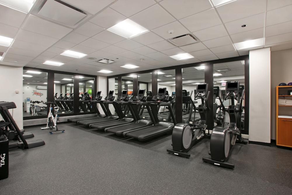 Embassy Suites by Hilton Chicago Downtown River North — Sports & recreation in Chicago, Illinois