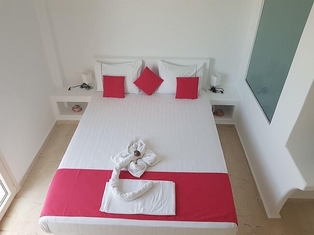 Casa Bella — Hotel rooms in Kamari, South Aegean
