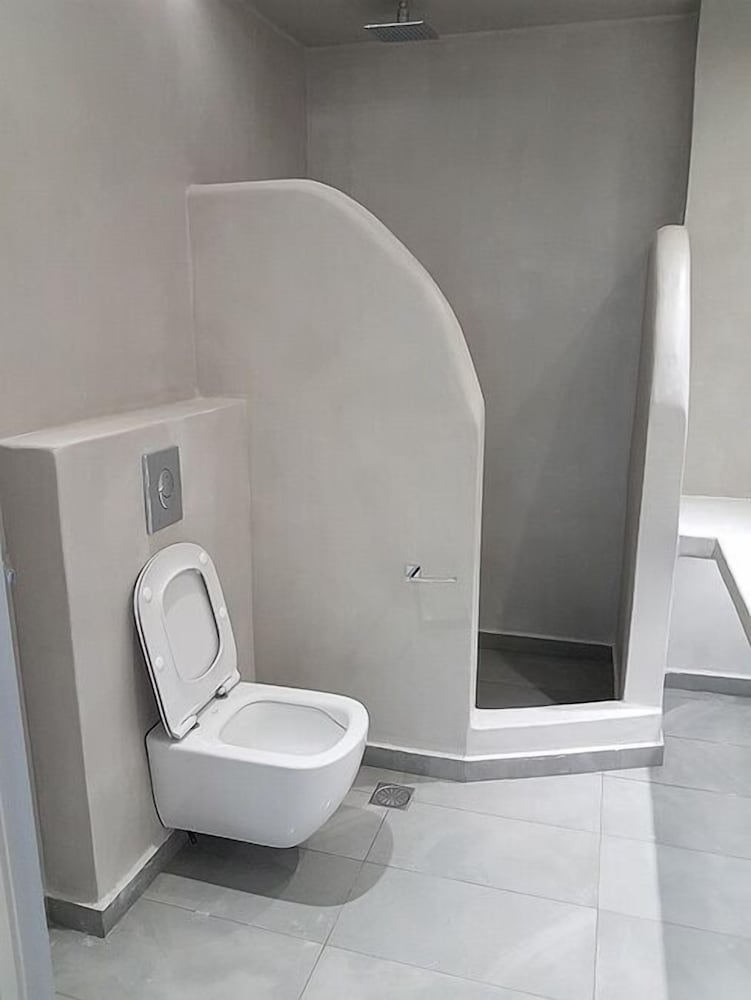 Casa Bella — Hotel rooms in Kamari, South Aegean