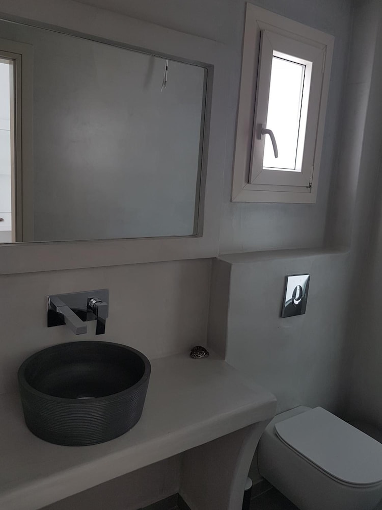 Casa Bella — Hotel rooms in Kamari, South Aegean
