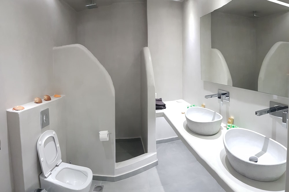 Casa Bella — Hotel rooms in Kamari, South Aegean