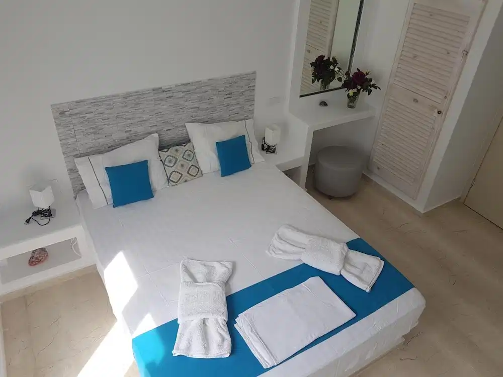 Casa Bella — Hotel rooms in Kamari, South Aegean