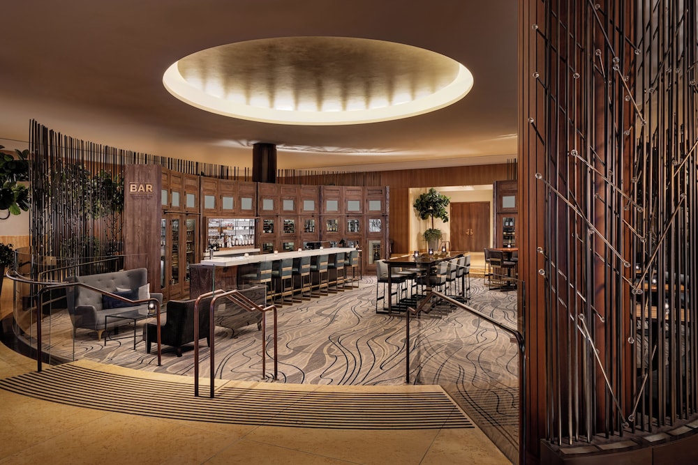 Fairmont Chicago at Millennium Park — Restaurant & bars in Chicago, Illinois