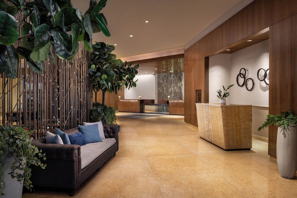 Fairmont Chicago at Millennium Park — Hotel building in Chicago, Illinois