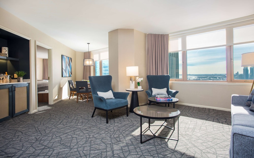 Fairmont Chicago at Millennium Park — Hotel rooms in Chicago, Illinois