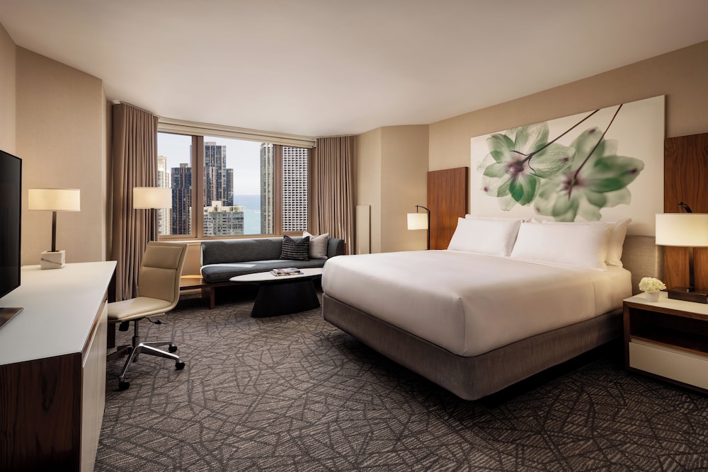 Fairmont Chicago at Millennium Park — Hotel rooms in Chicago, Illinois