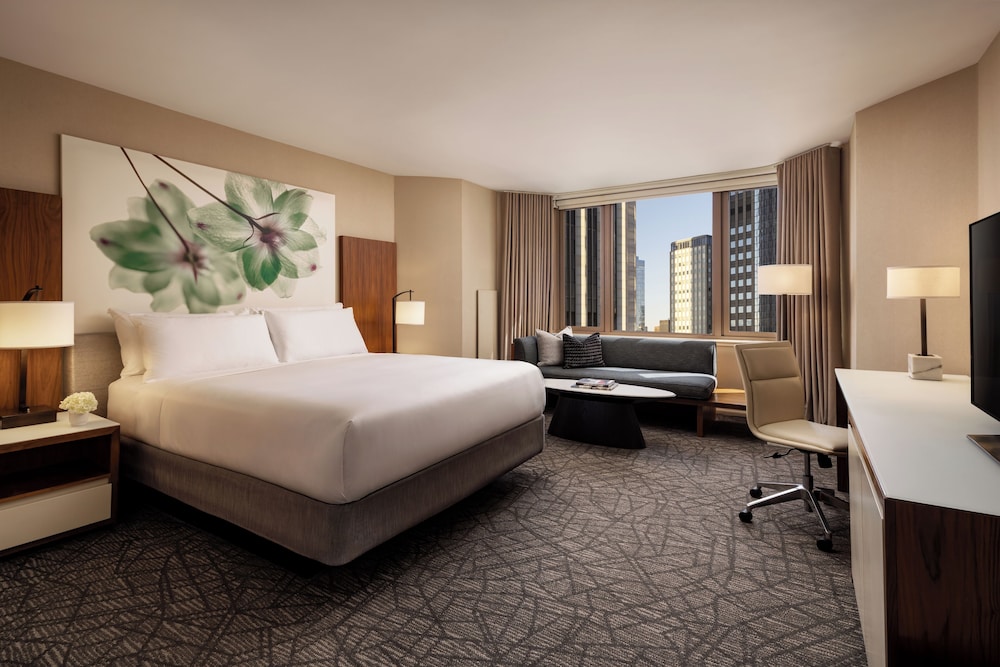 Fairmont Chicago at Millennium Park — Hotel rooms in Chicago, Illinois