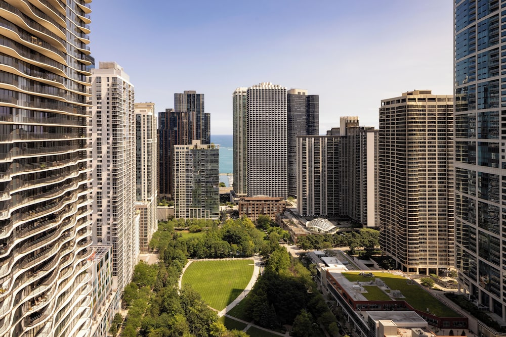 Fairmont Chicago at Millennium Park — Attractions in the area in Chicago, Illinois