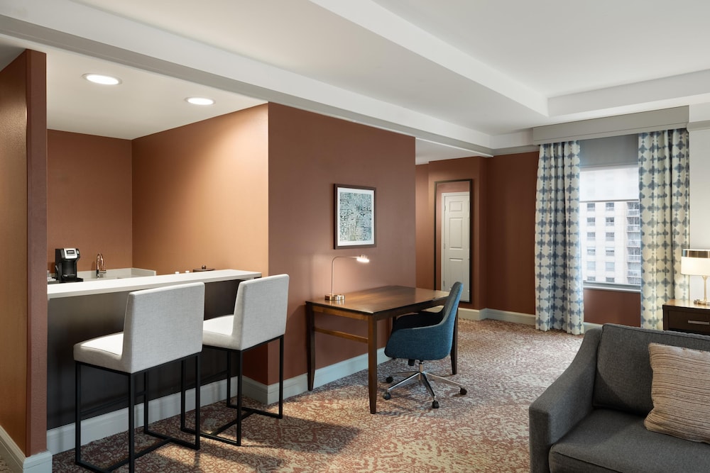 Hilton Garden Inn Chicago Downtown/Magnificent Mile — Hotel rooms in Chicago, Illinois