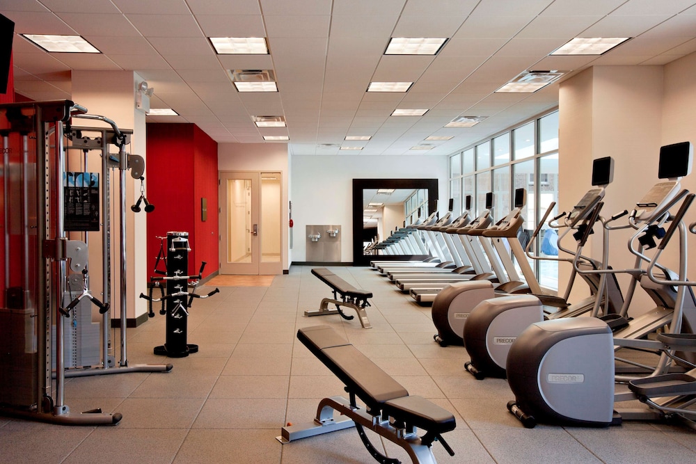 Hilton Garden Inn Chicago Downtown/Magnificent Mile — Sports & recreation in Chicago, Illinois