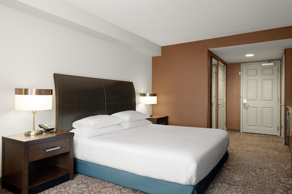 Hilton Garden Inn Chicago Downtown/Magnificent Mile — Hotel rooms in Chicago, Illinois