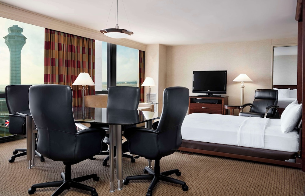 Hilton Chicago O'Hare Airport — Hotel rooms in Chicago, Illinois