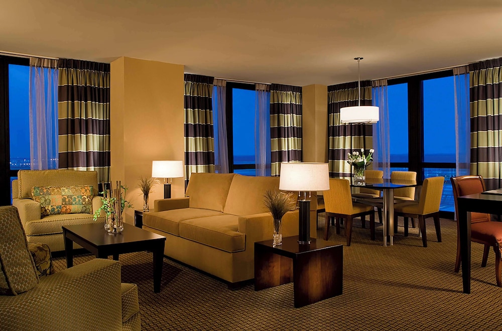 Hilton Chicago O'Hare Airport — Hotel rooms in Chicago, Illinois