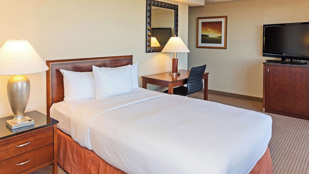 Hilton Chicago O'Hare Airport — Hotel rooms in Chicago, Illinois