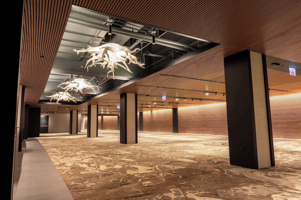 Hilton Chicago O'Hare Airport — Hotel building in Chicago, Illinois