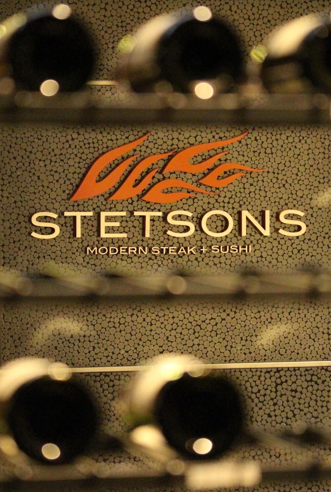 Hyatt Regency Chicago — Restaurant & bars in Chicago, Illinois