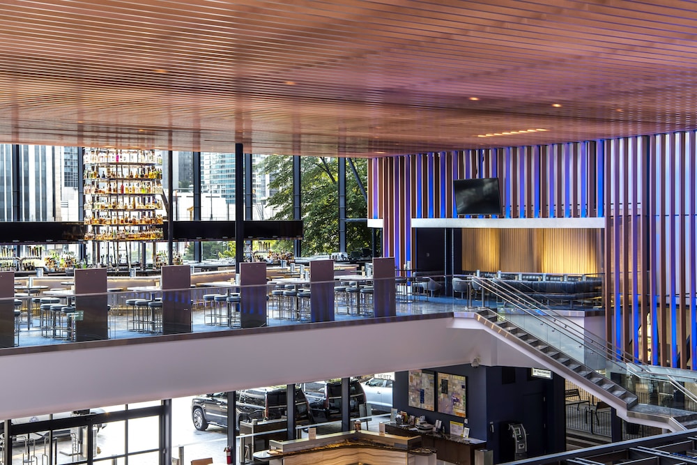 Hyatt Regency Chicago — Restaurant & bars in Chicago, Illinois