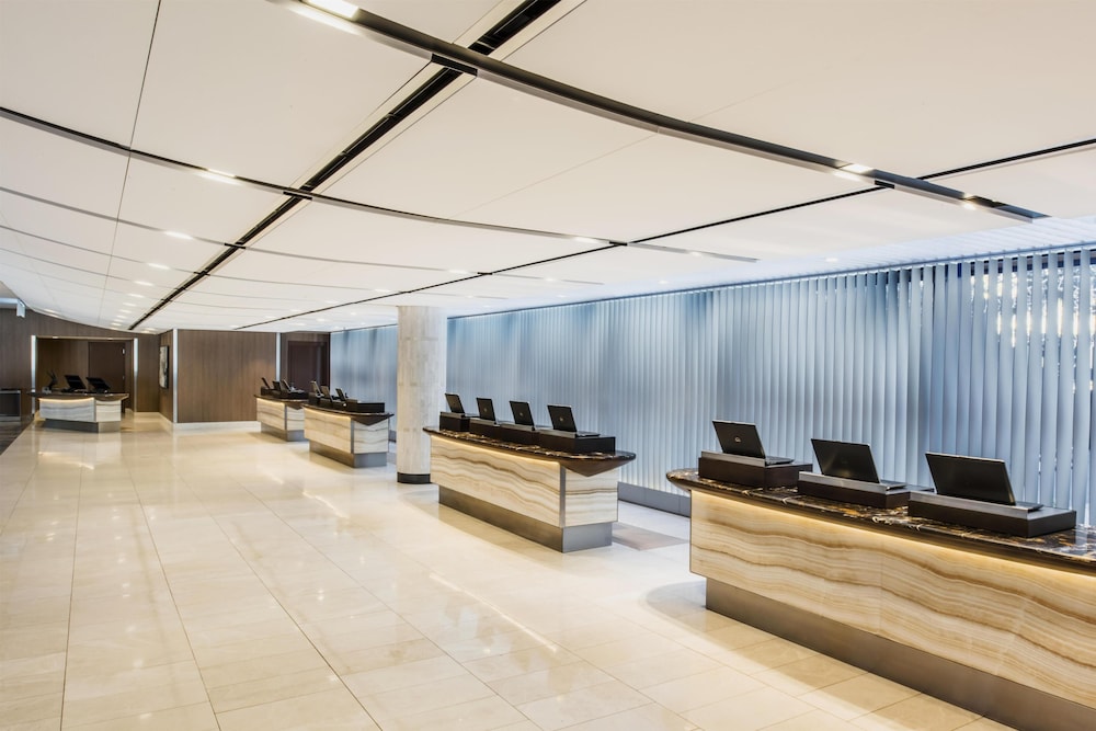 Hyatt Regency Chicago — Hotel building in Chicago, Illinois