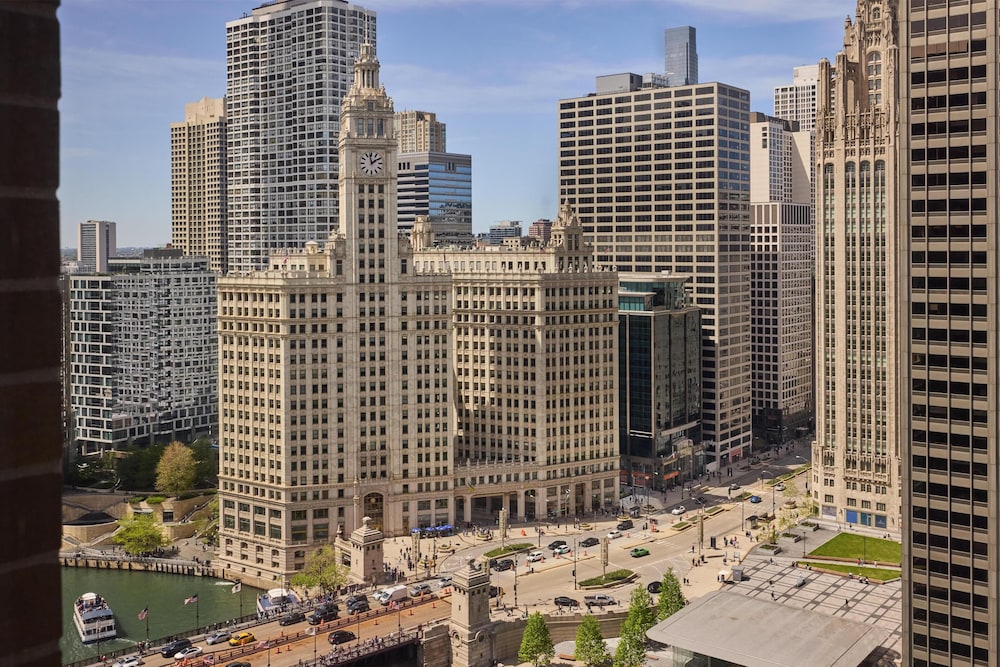 Hyatt Regency Chicago — Hotel building in Chicago, Illinois