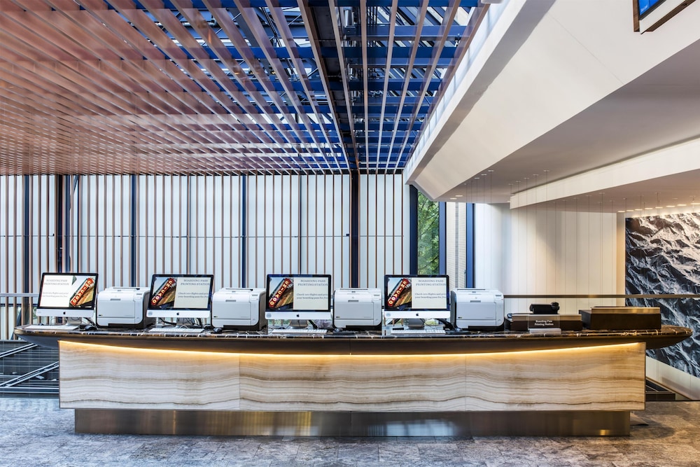 Hyatt Regency Chicago — Hotel building in Chicago, Illinois