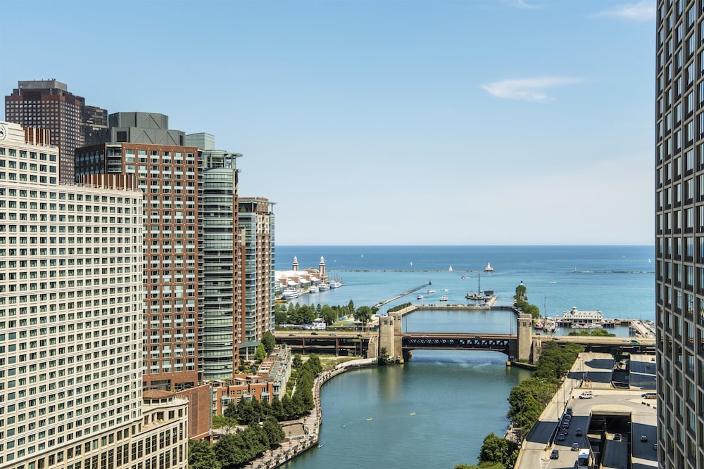Hyatt Regency Chicago — Attractions in the area in Chicago, Illinois