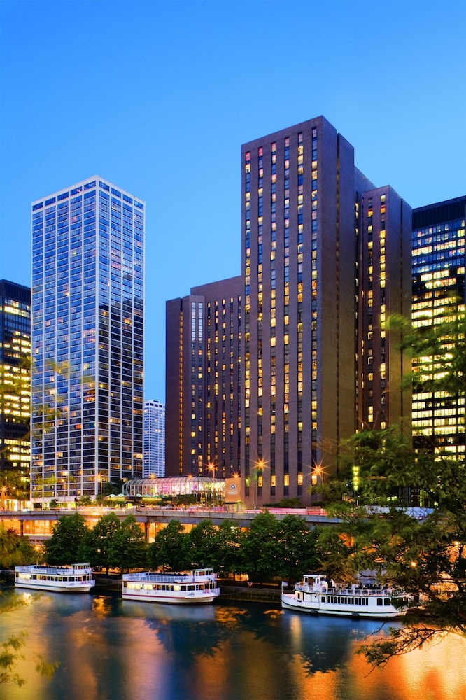 Hyatt Regency Chicago — Hotel building in Chicago, Illinois