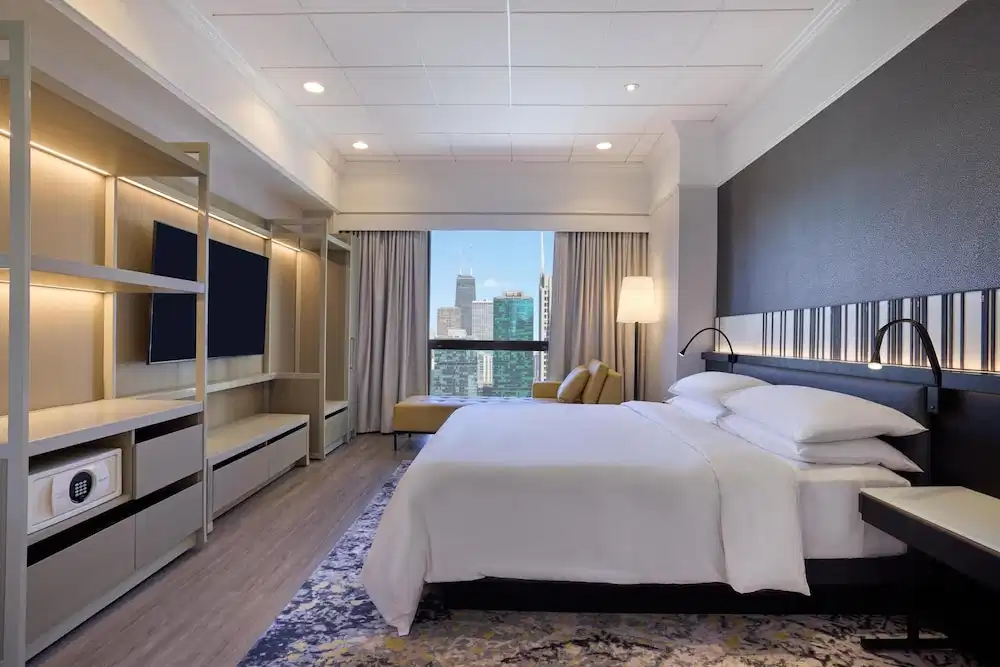 Hyatt Regency Chicago — Hotel rooms in Chicago, Illinois