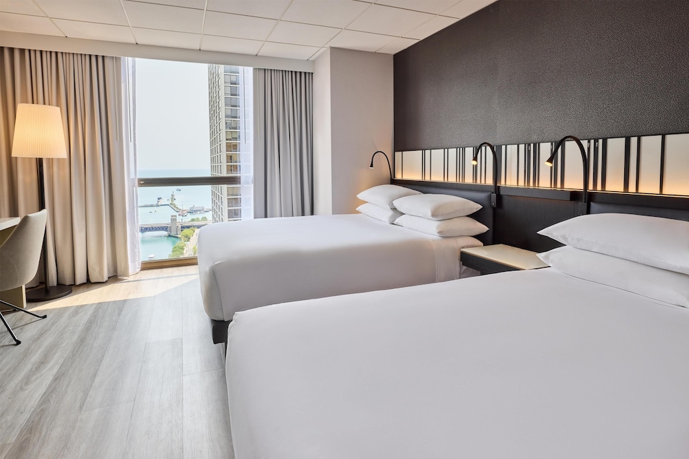 Hyatt Regency Chicago — Hotel rooms in Chicago, Illinois